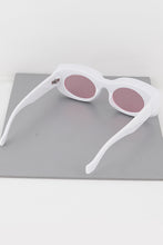 Load image into Gallery viewer, Make A Statement Sunnies
